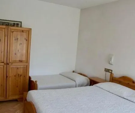 Piani Di Luzza Hotel